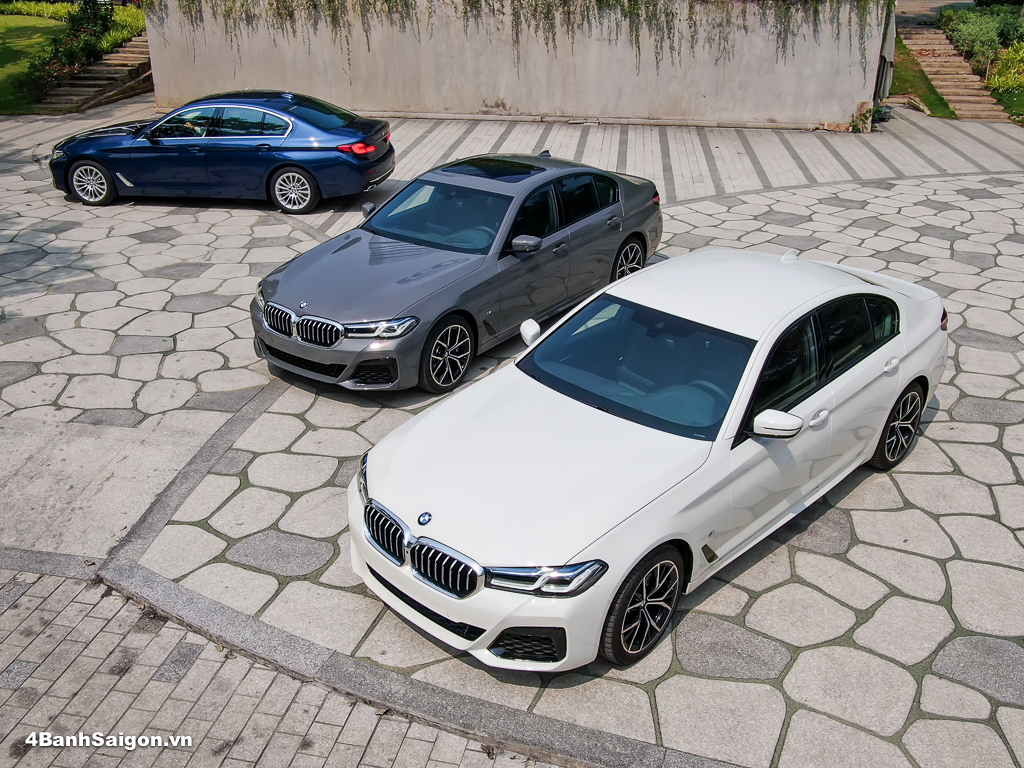 BMW 5 Series mới chính thức ra mắt tại Việt Nam kèm giá bán